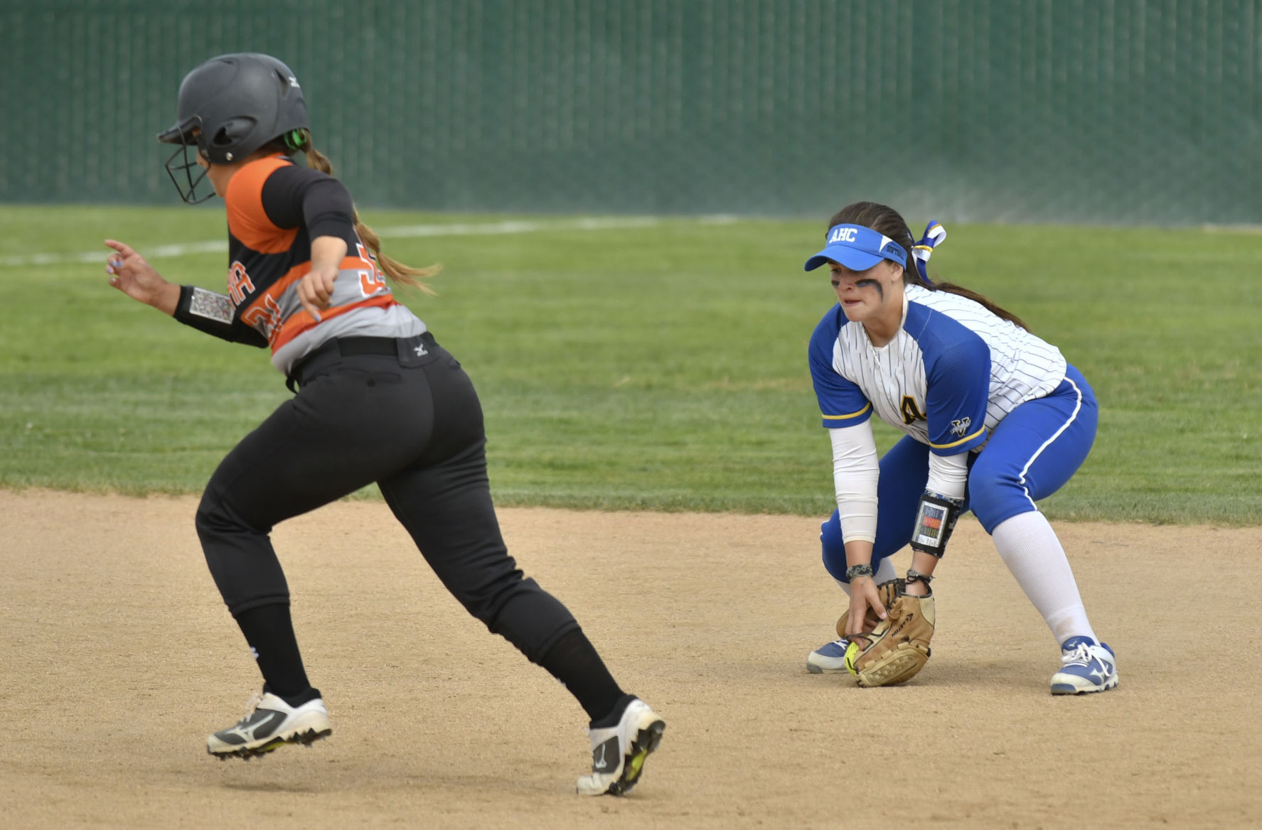 040518 VC Hancock softball 09.jpg